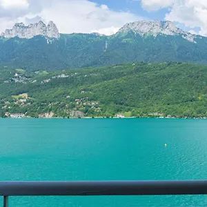 Duplex With Balcony On The Lake Classified 3 Stars Appartement